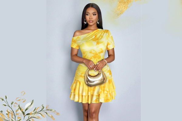 Slim-Fitting Printed One-Shoulder Dress